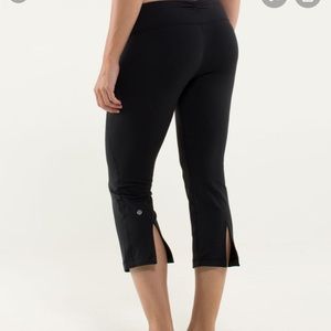 Lululemon Black Crop Leggings Size 2